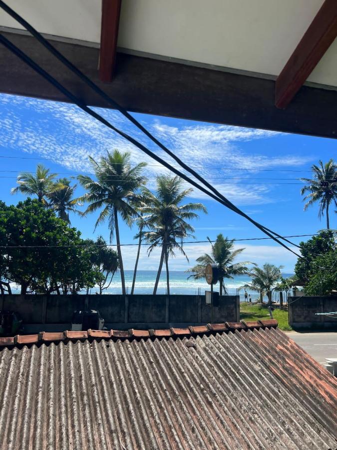 Pineapple Surf Hotel Ahangama Exterior foto